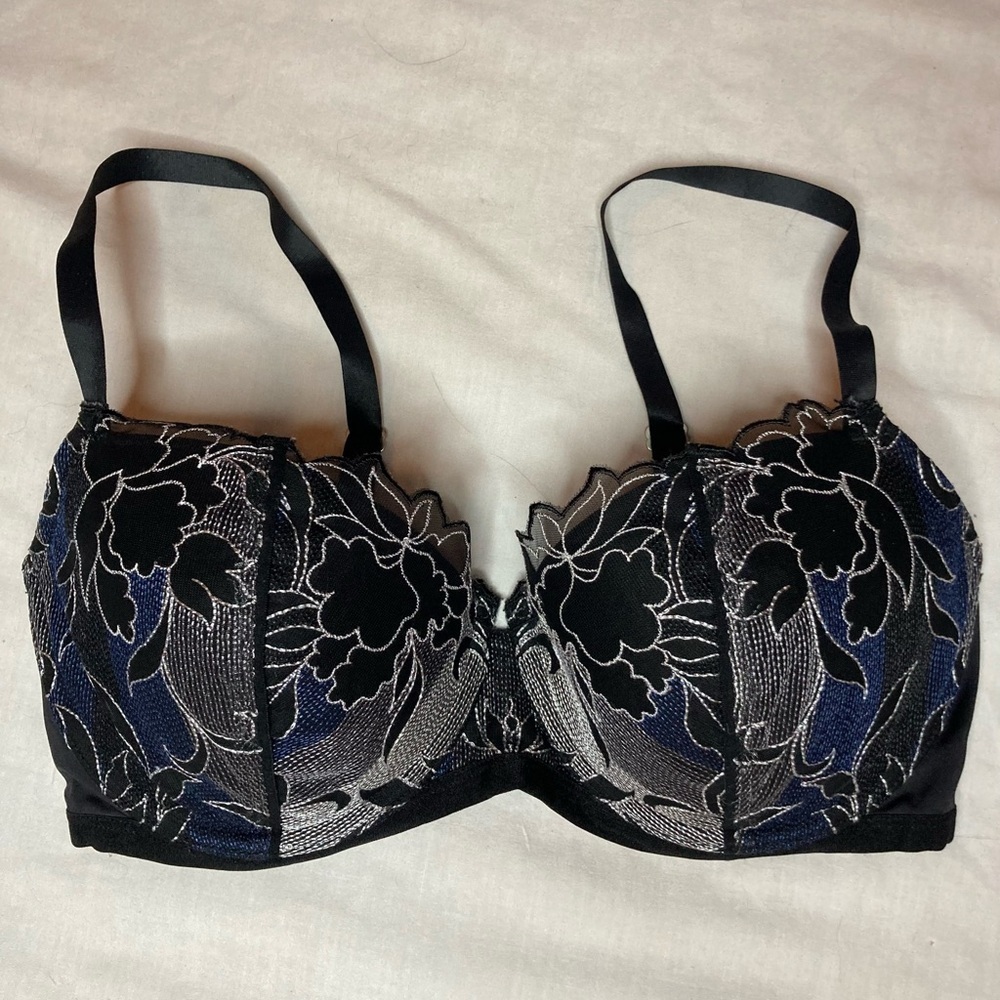 Natori Black Embroidered Lace Bra Size 32 DD